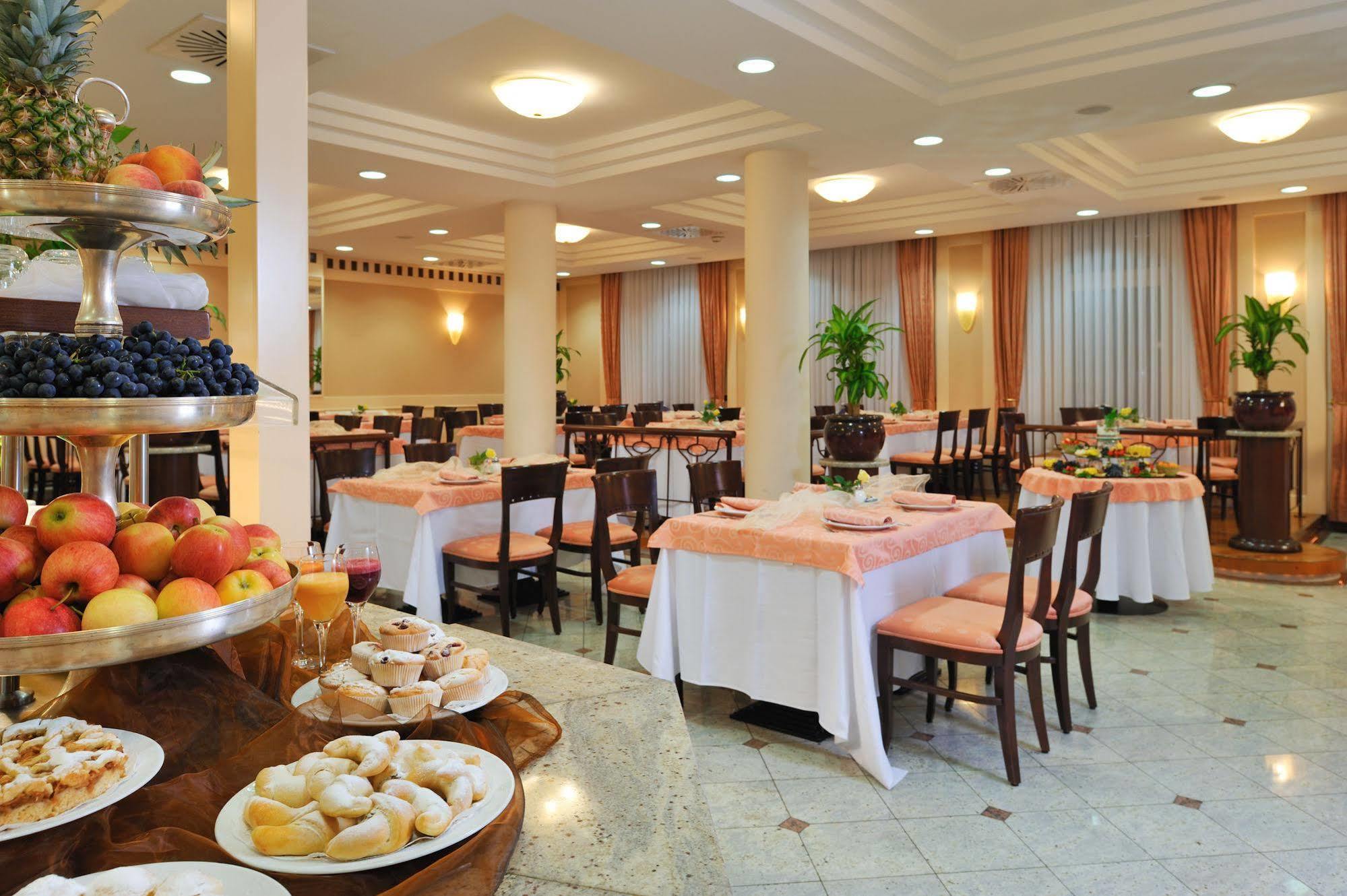 Hotel Krka - Terme Krka Novo Mesto Buitenkant foto